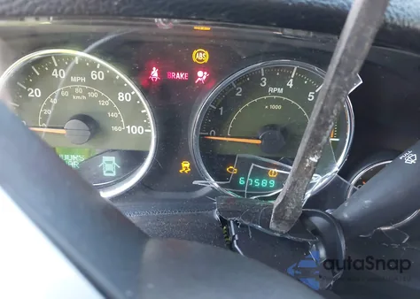 2011 Jeep Wrangler 70Th Anniversary z USA, uszkodzony, nr VIN 1J4AA7D10BL606259